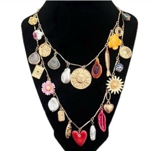 ❤️🔹️ATTERRI🔹️beautiful  Multi Charm Necklace